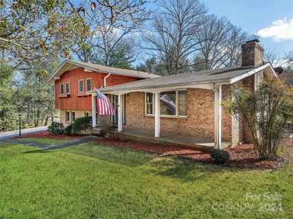 5 Piney Drive sold home in Franem Acres, Fletcher, NC