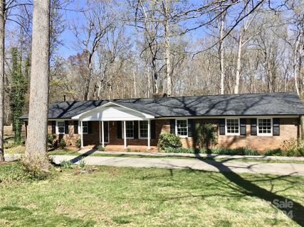 303 Brookmeade Drive sold home in Brookmeade, Statesville, NC