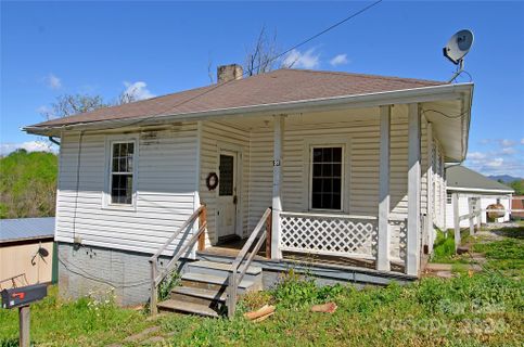 31 Ridge Street sold home in Marion Manufacturing Company, Marion, NC