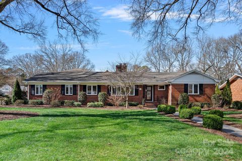 446 Nottingham Drive