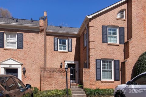 6613 Bunker Hill Circle