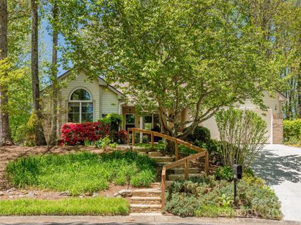 310 Croydon Drive