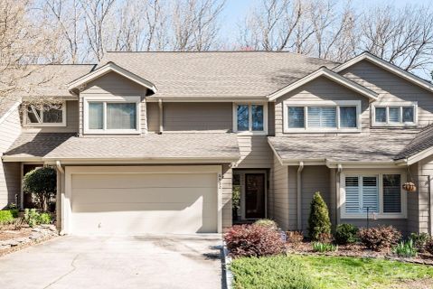 6402 Montvale Court sold home in Sharon View Place, Charlotte, NC