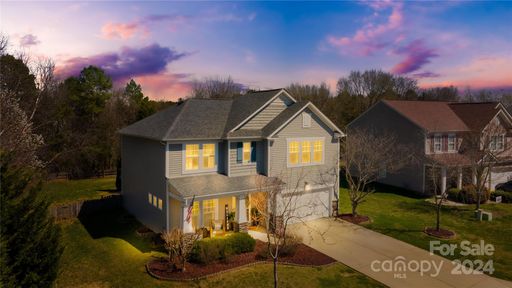 1003 Sipes Place