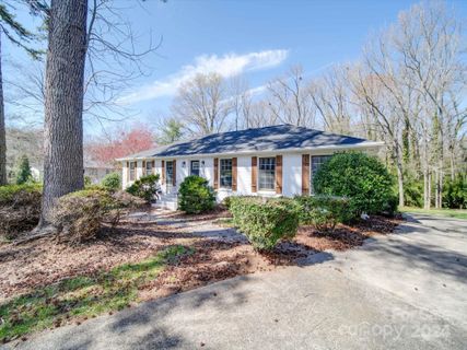 6015 Doncaster Drive sold home in Castleton Gardens, Charlotte, NC