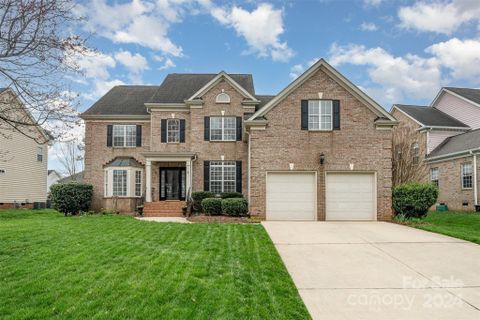 600 Deercross Lane