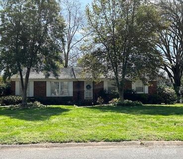 1420 Bevis Drive 5