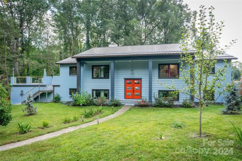 1195 Woodmont Drive sold home in Towne Forest, Hendersonville, NC