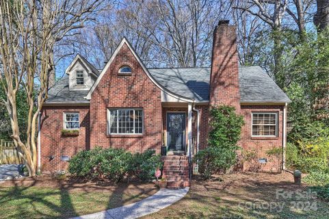 1327 Woodland Drive
