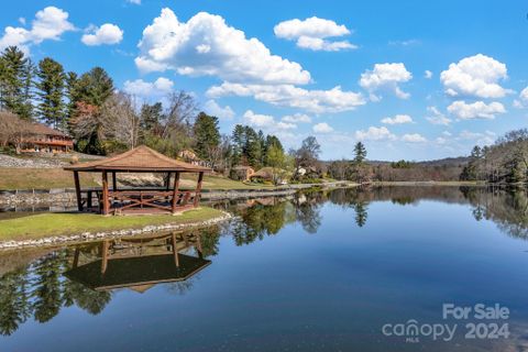 340 Hs Dalton Road sold home in Willow Lake, Hendersonville, NC