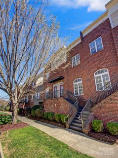 226 Harbour Place Drive sold home in Harbour Place, Davidson, NC
