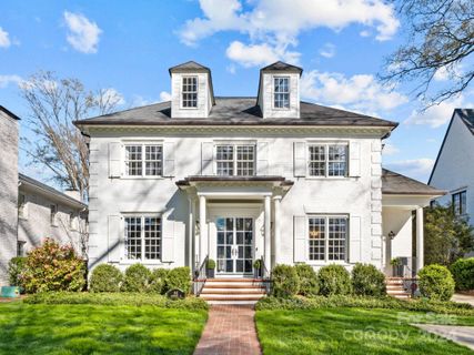 611 Llewellyn Place