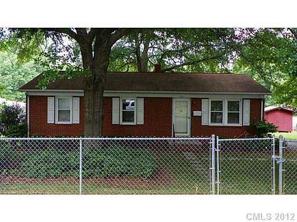 308 4th Street sold home in Sunset Park, Stanley, NC