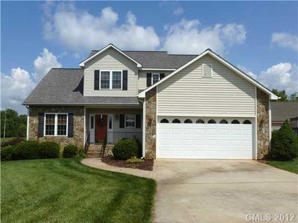 135 Players Park Circle sold home in Fox Den Country Club, Statesville, NC
