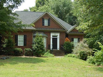 6186 Hunter Lane