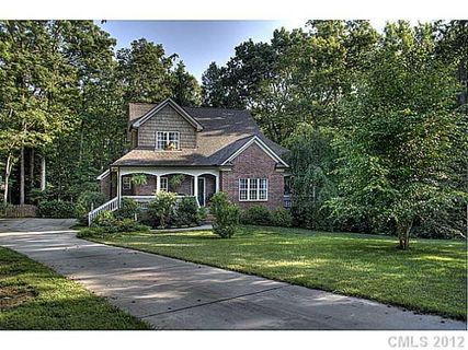 7521 Walnut Crest Drive
