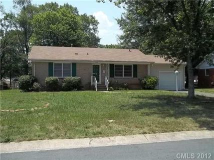 1916 Northbrook Drive