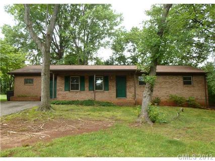 1141 Carolina Circle