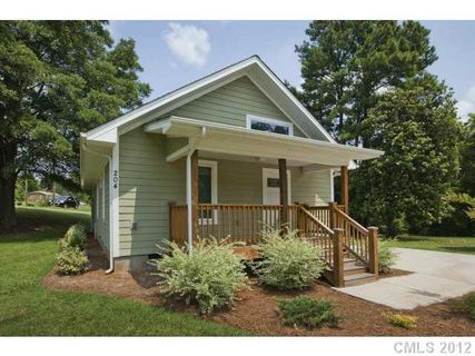 204 Lakeside Avenue