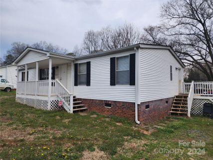 305 Adrian Street sold home in Adrian Park, Mount Holly, NC