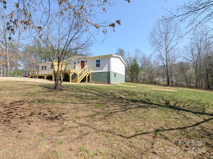 7 Bannister Drive sold home in Northside Estates, Asheville, NC