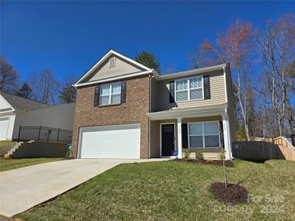 224 Roper Street sold home in Hamrick Farms, Candler, NC