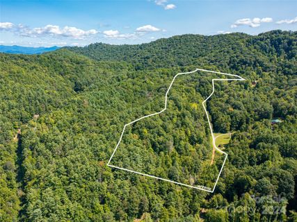 A home in Meadow Fork Ranch, Hot Springs