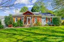 7300 Barn Stone Drive sold home in Charlotte, SC