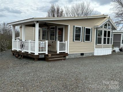 328 Mount View Lane