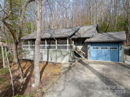 1023 Middle Connestee Trail