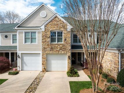 Previously sold for $330,000