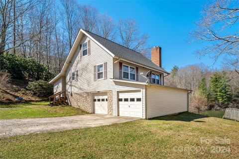 376 Hoot Owl Road sold home in Hidden Lake, Spruce Pine, NC