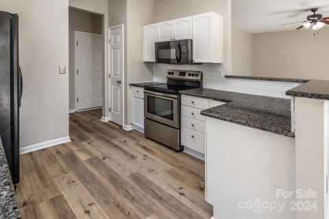 11611 Northwoods Forest Drive