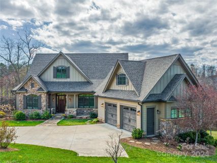 20 Falling Star Court sold home in Waterford Lakes, Fletcher, NC