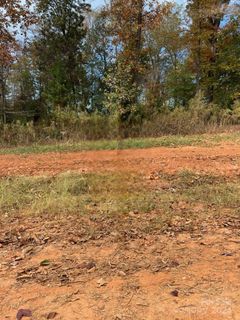 618 Waterton Trail