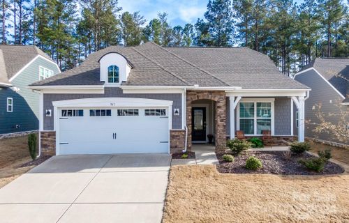 561 Cellini Place