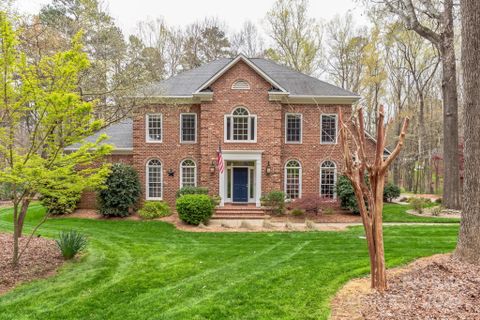 1832 Tanglebriar Court sold home in Providence Place, Weddington, NC