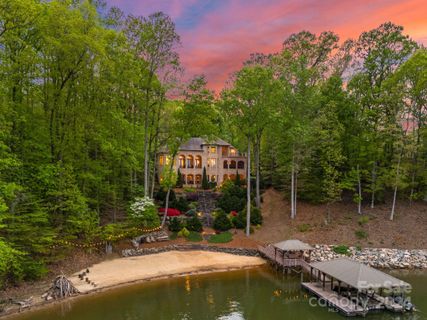 1304 Astoria Parkway sold home in Astoria, Catawba, NC