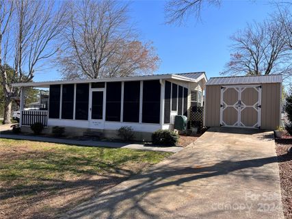 104 Dove Lane