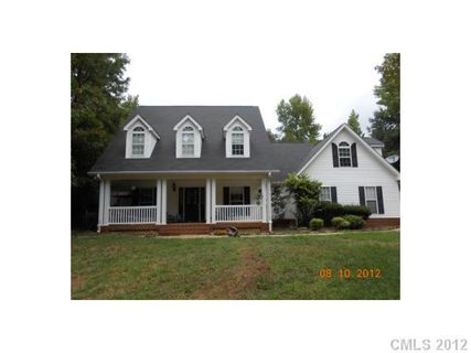7115 Spruce Pine Trail sold home in Providence Pines, Waxhaw, NC