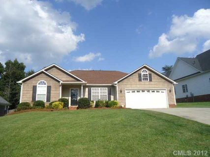 818 Savannah Place Drive