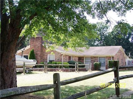 1715 Crandon Drive