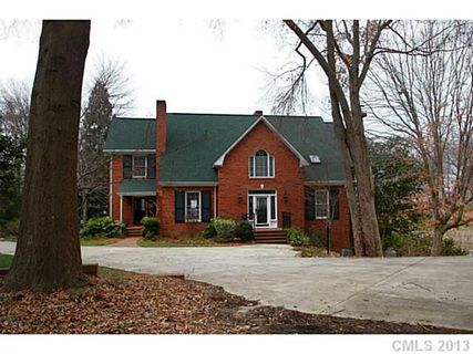 157 Point Of View Drive sold home in Point Of View, Mooresville, NC