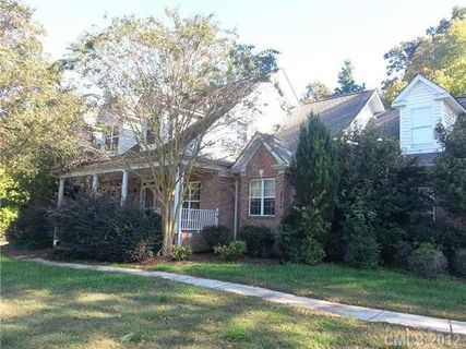 714 Bridgewater Drive