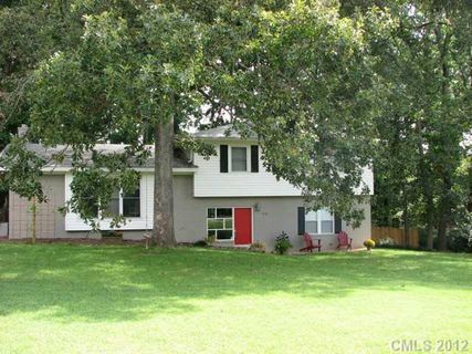 7131 Chartwell Lane