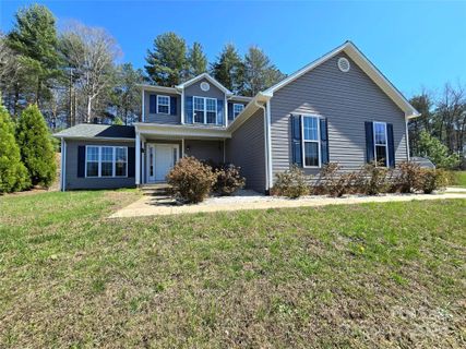 260 Forest Glen Way sold home in River Glen, Morganton, NC