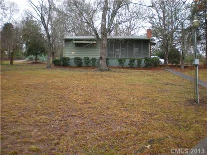434 Shoreline Drive