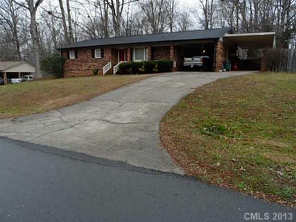 140 Greendale Drive
