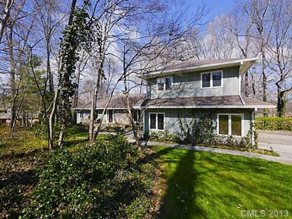 2204 Cross Creek Drive