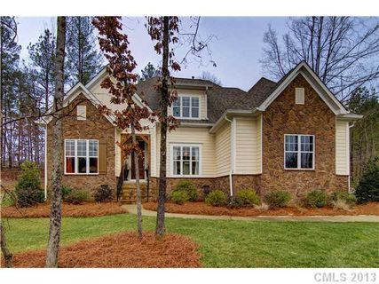 134 Lakeshore Hills Drive